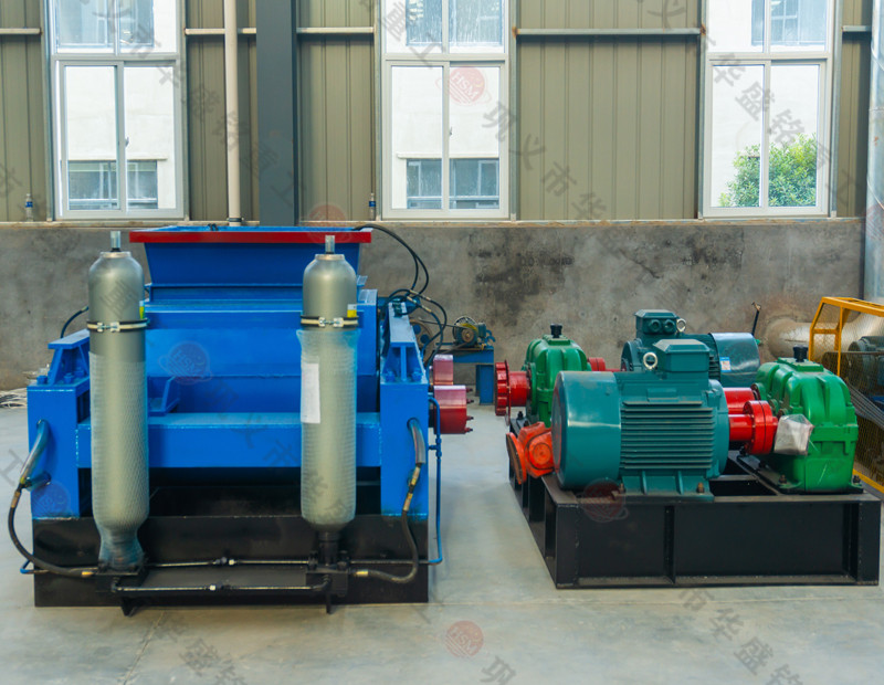 石頭制砂用什么制砂機(jī)機(jī)?液壓對(duì)輥制砂機(jī)合適嗎?