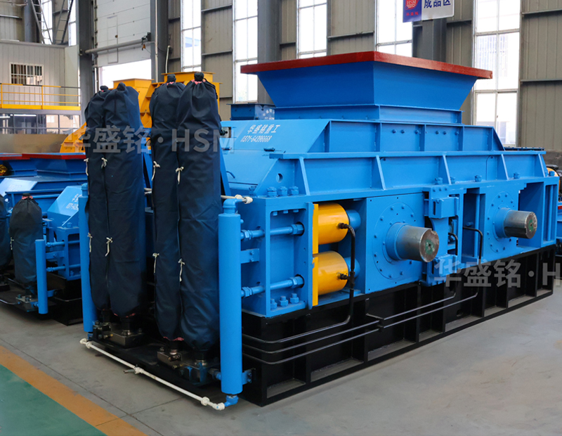 河卵石制砂對輥設備都包含有哪些？河南制砂機求大概報價!